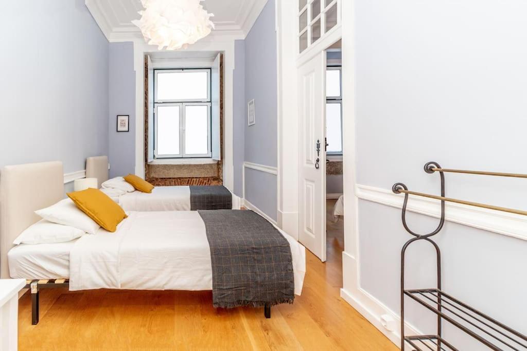 Sj2dee Heart Of Baixa New Air Conditioning Spacious 2 Apts 4br2ba Lejlighed