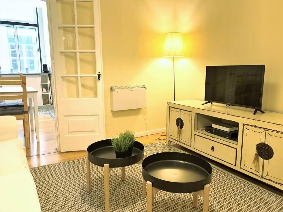 Lejlighed Sj2dee Heart Of Baixa New Air Conditioning Spacious 2 Apts 4br2ba *