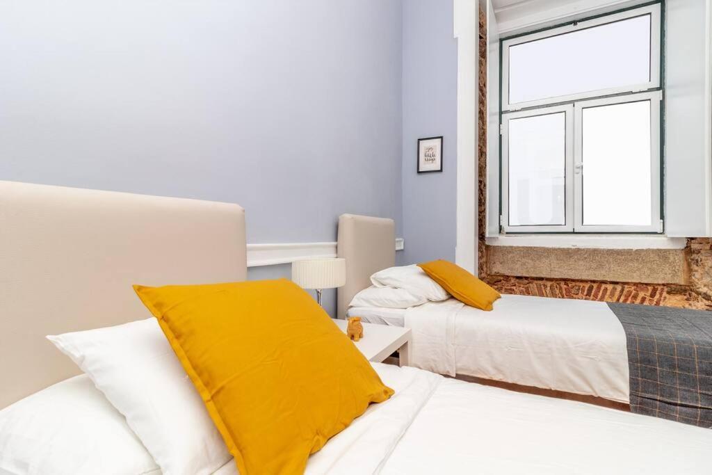 Sj2dee Heart Of Baixa New Air Conditioning Spacious 2 Apts 4br2ba Lejlighed