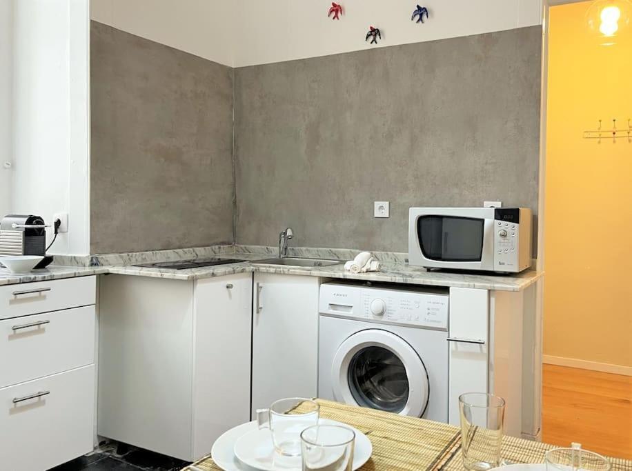 Lejlighed Sj2dee Heart Of Baixa New Air Conditioning Spacious 2 Apts 4br2ba Lisboa